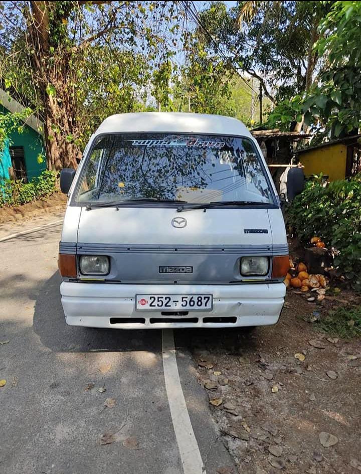 Mazda Bongo Van