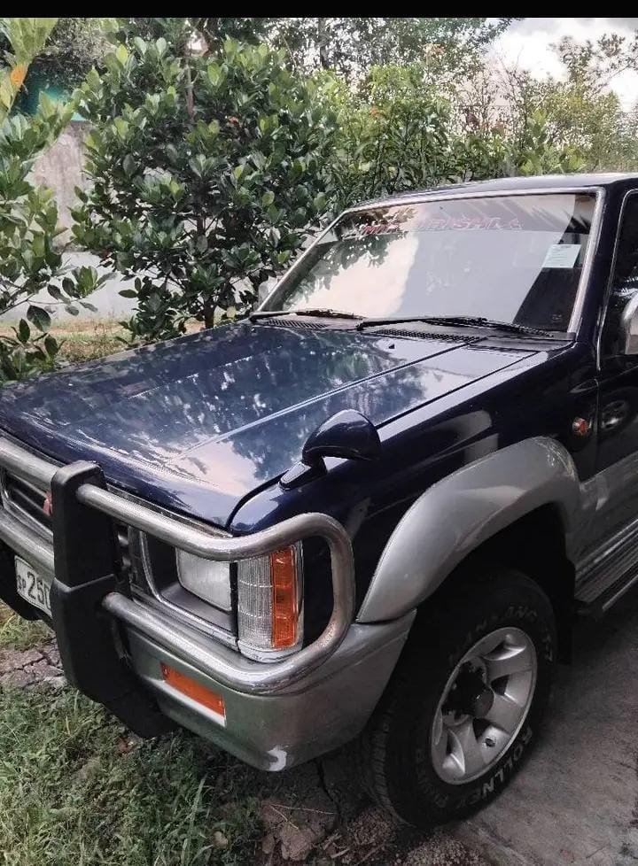 Double Cab Mitsubishi