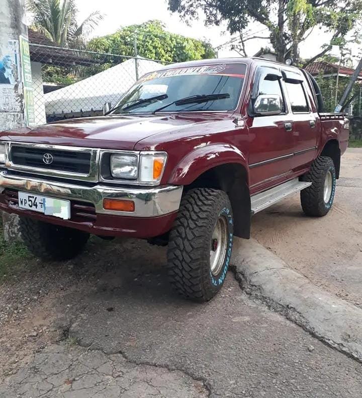 Toyota Hilux Cab
