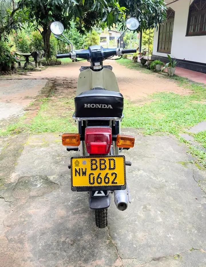 Honda Super Cub 90