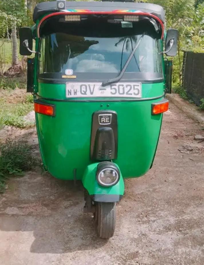 4 Stroke Bajaj Three Wheel