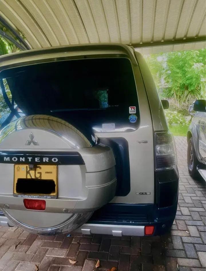 Mitsubishi Monero GLS